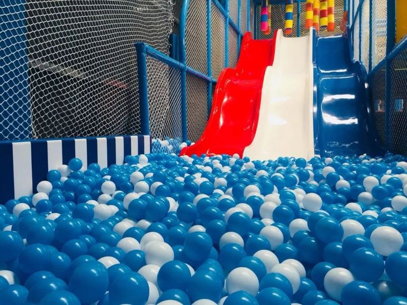 口袋屋蹦床乐园团购,5000平方米大型室内蹦床主题公园