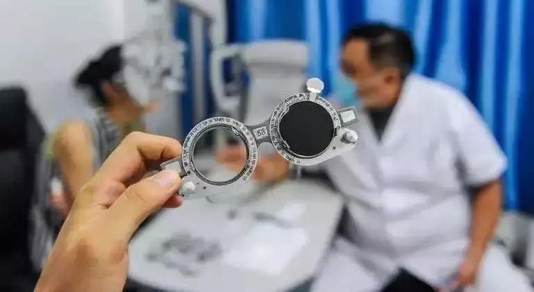 近视散光需要配足度数吗,远视混合近视散光怎么配眼镜