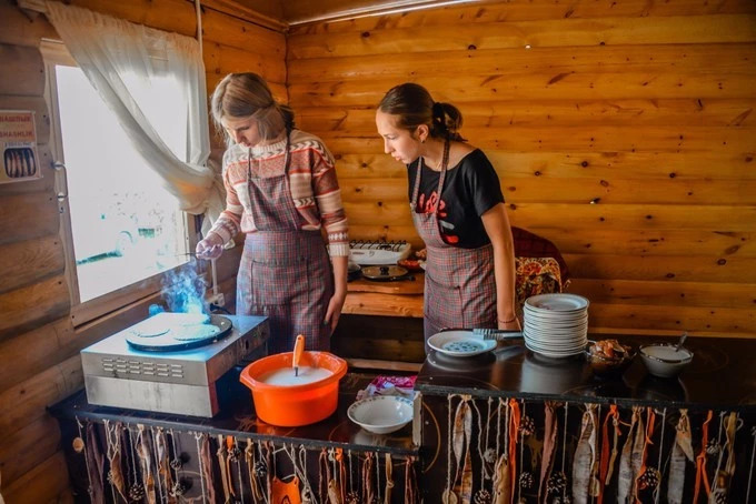 我们异地了24年,在你88岁时去莫斯科娶你——今夕传媒旅行家出品