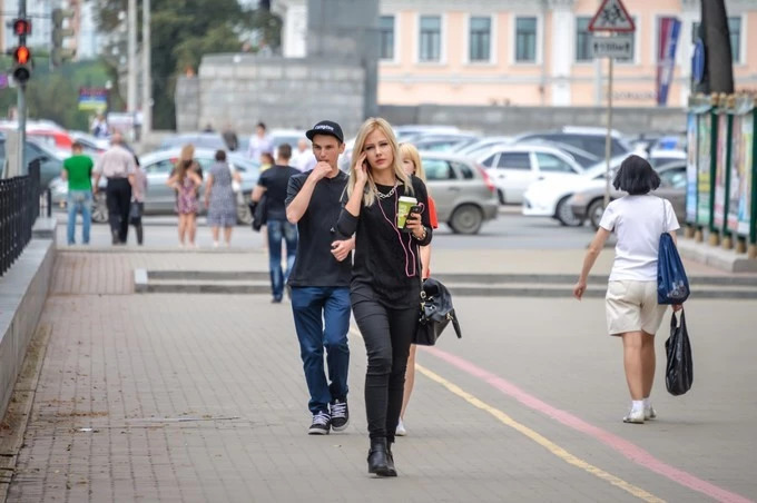 我们异地了24年,在你88岁时去莫斯科娶你——今夕传媒旅行家出品