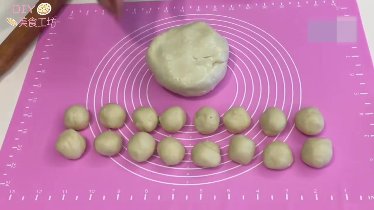 酥饼怎么做好吃视频,怎样做酥饼才能酥而不裂