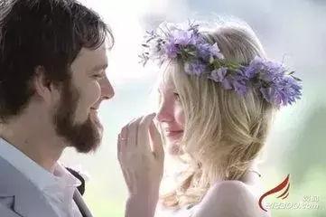 盘点各国传统婚礼的结婚饰品习俗,各国传统婚礼都穿什么