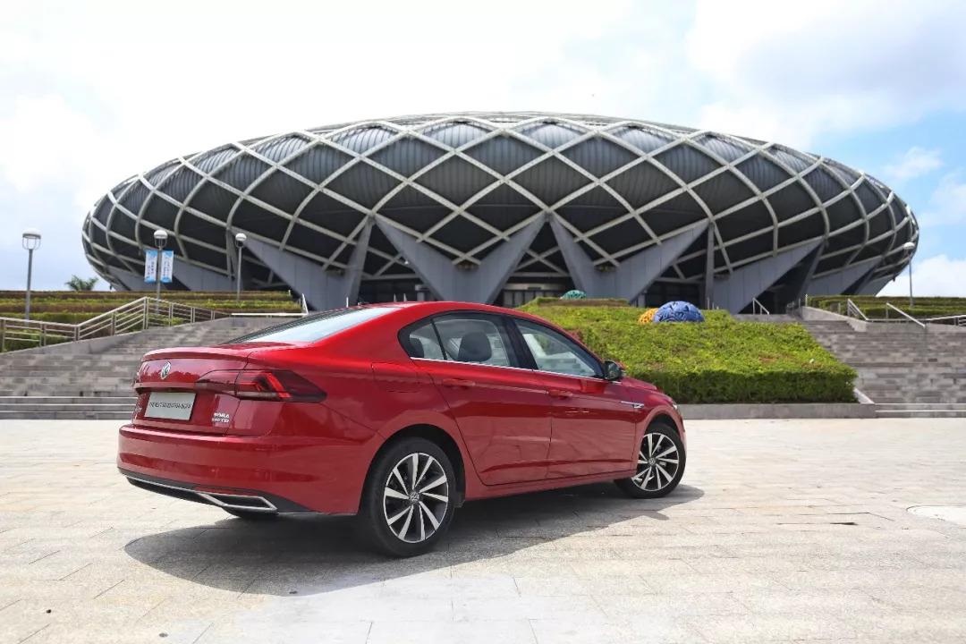 大众新款宝来mqb匹配钥匙,大众宝来mqb19年自动挡内饰