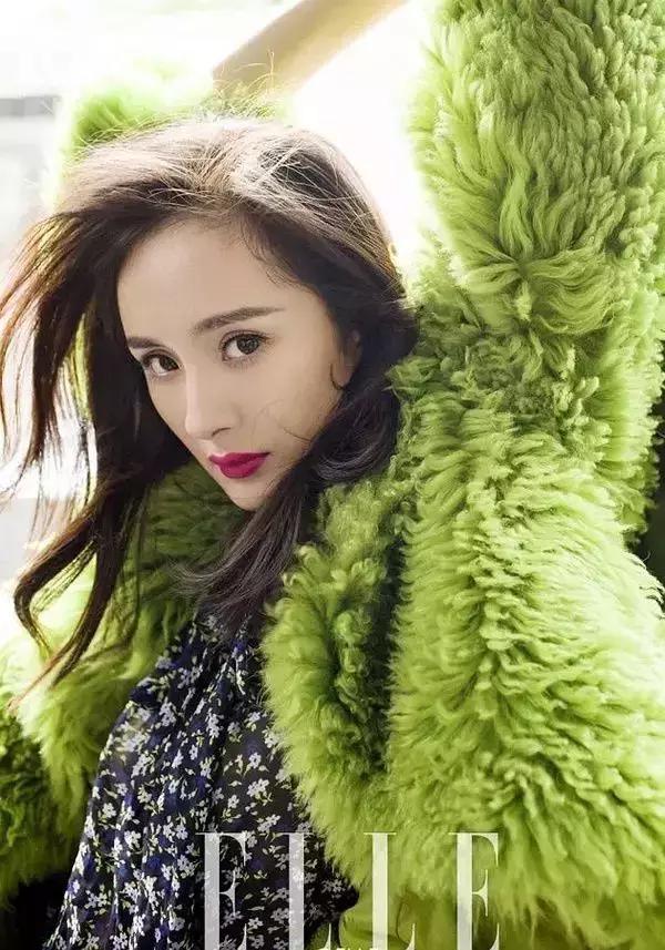 30刀就被她穿成街头女神，而你还没pick同色系？