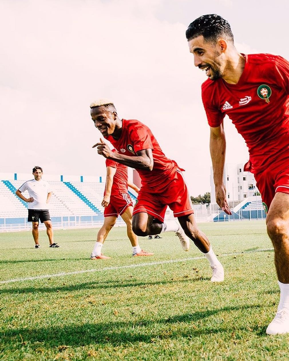 4名矿工已成功升井,4名矿工