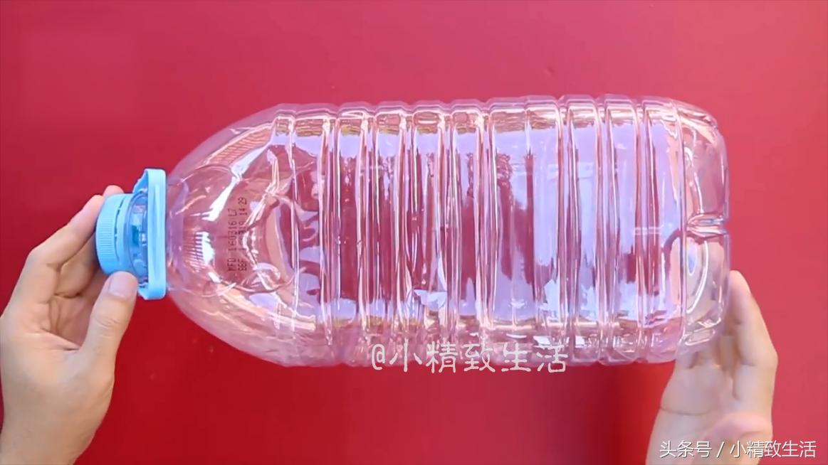 油桶自制沥水架,收纳小妙招自制油桶