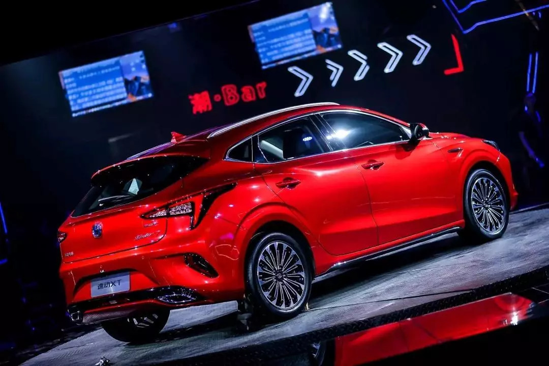 逸动7万落地豪华版,全新逸动xt2019款