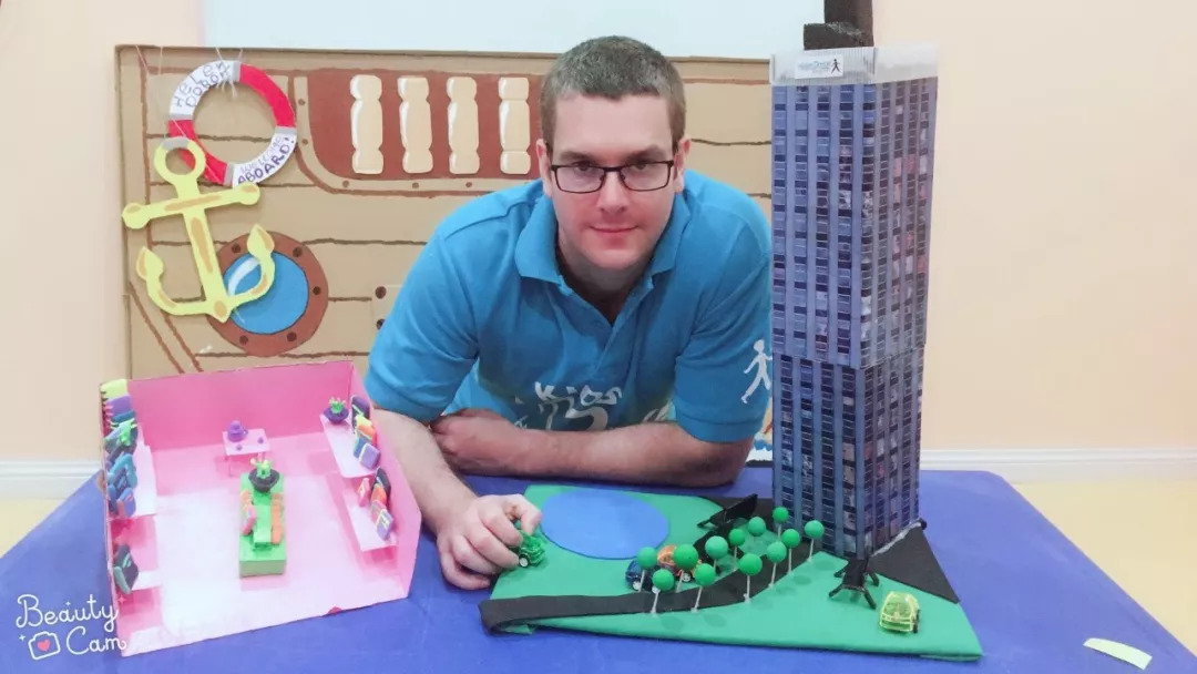 海伦多兰英语冬令营,海伦多兰女士