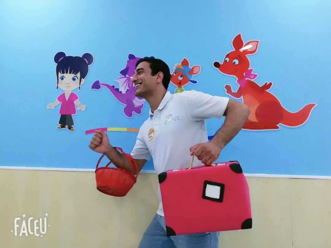 海伦多兰英语冬令营,海伦多兰女士