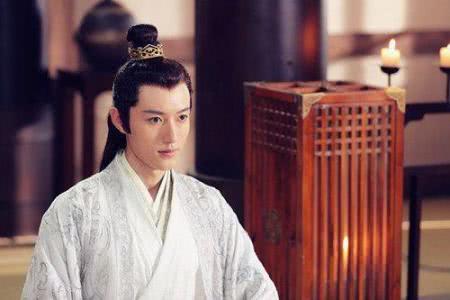 告发朱棣谋反的人,皇帝揭发丞相谋反