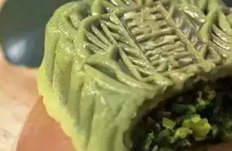 五仁月饼为什么这么好吃,五仁月饼好吃还是不好吃