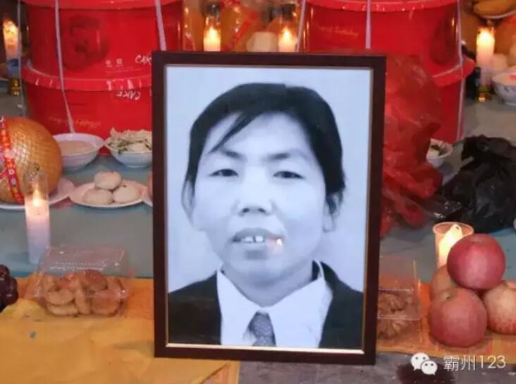 感人教师人物,十大感人老师现场视频