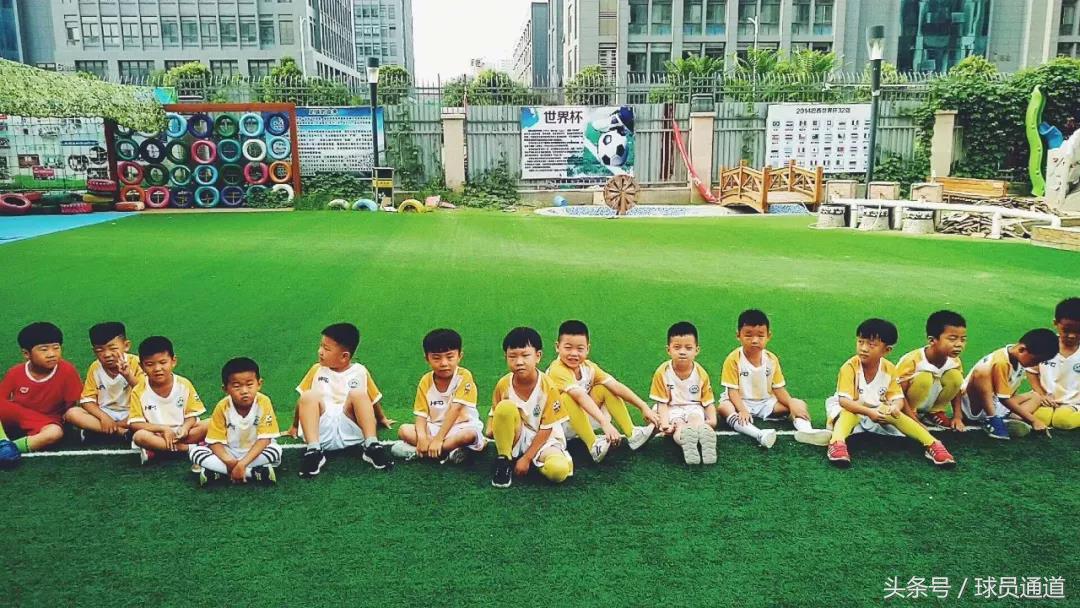 汉森足球,汉森足球教练