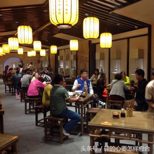 夫子庙出名原因,夫子庙为什么叫脏街