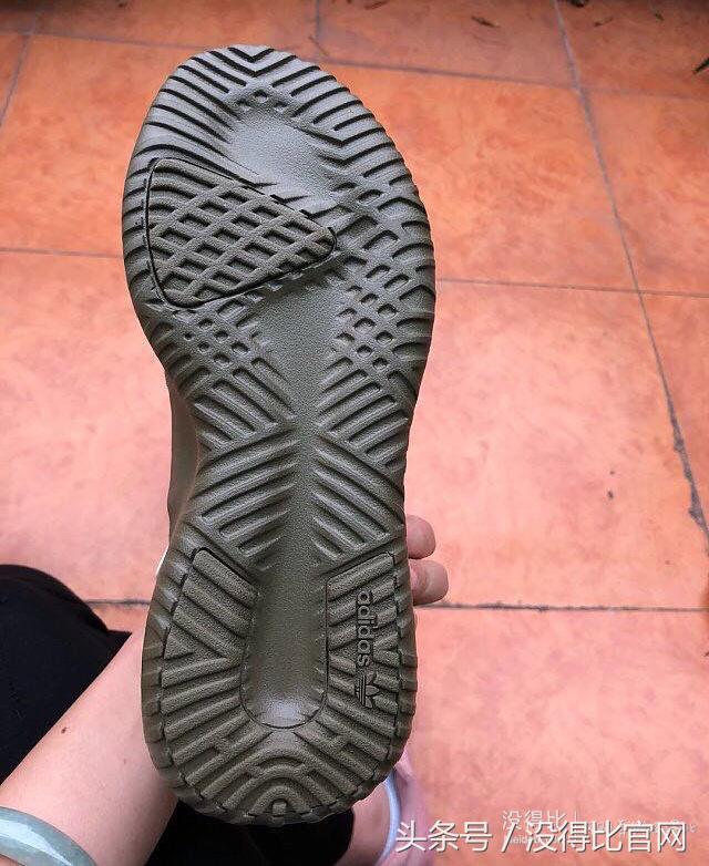 阿迪达斯绿色迷彩小熊,阿迪达斯小椰子鞋男款