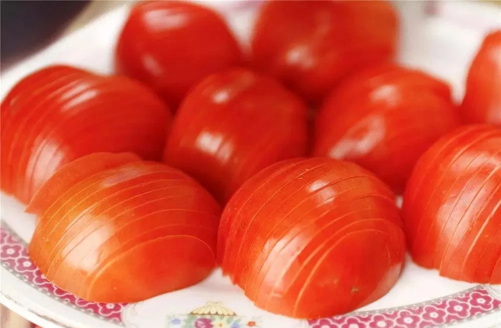 西红柿能淡化色斑,西红柿可以防止衰老