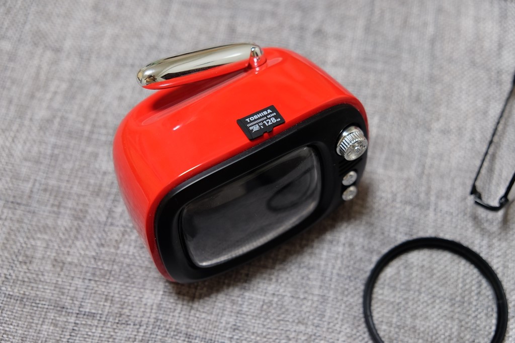 东芝银色和红色内存卡,东芝的tf卡有多强