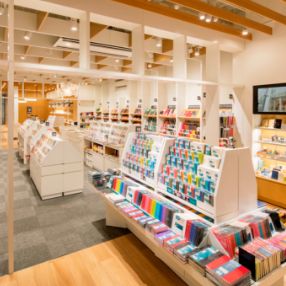 这支“樱花笔”拿了18年日本文具大奖冠军，百年文具店又要被搬空的节奏……