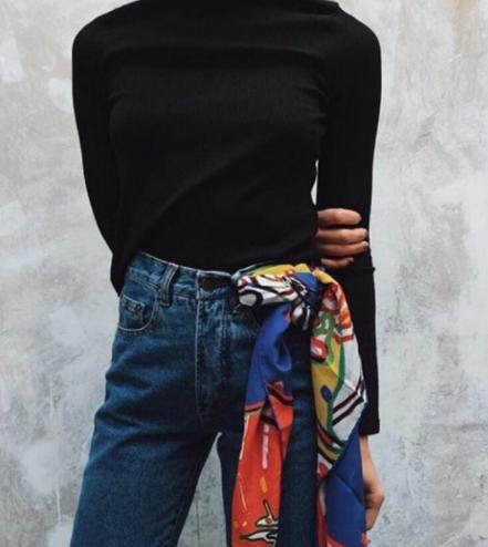 潮流搭配丝巾的多种系法不再单一,秋冬丝巾的时尚系法生活小妙招