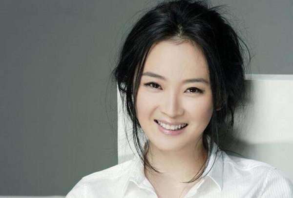 她曾被誉为古装女神,她被称为古装第一美人