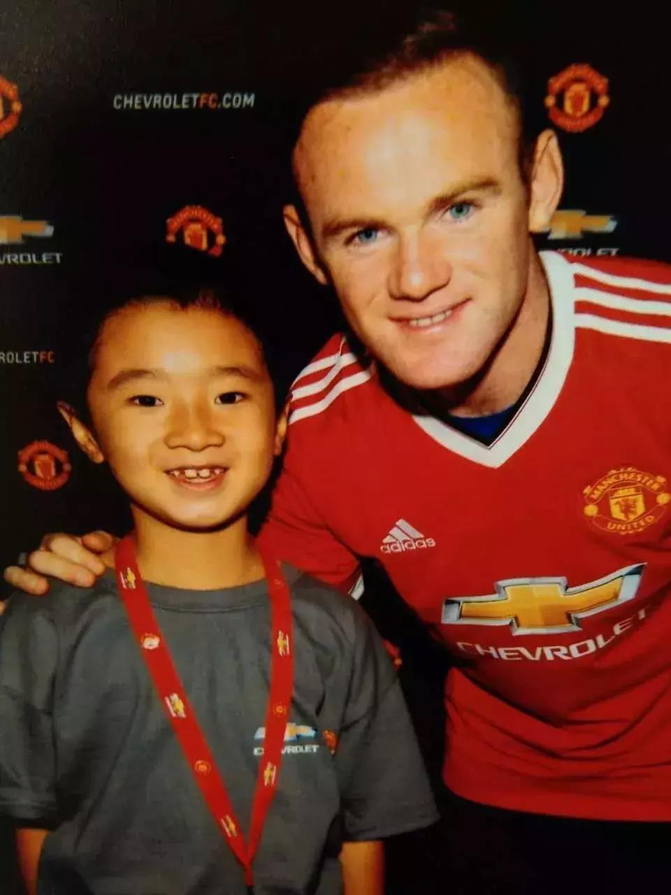 踢球真的没出路吗,足球如何才能称得上球王