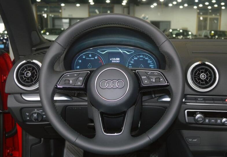 撩妹敞篷小跑，7秒破百，高逼格的豪华品牌，28万起