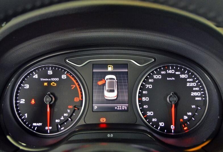 撩妹敞篷小跑，7秒破百，高逼格的豪华品牌，28万起