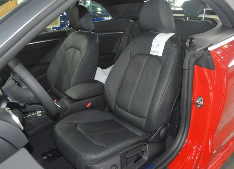 撩妹敞篷小跑，7秒破百，高逼格的豪华品牌，28万起