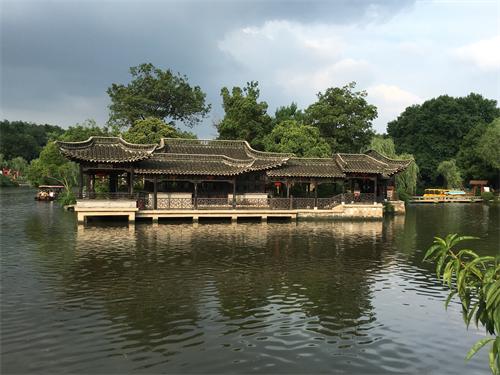 南京玄武湖和瘦西湖哪个更好,瘦西湖为什么能免票