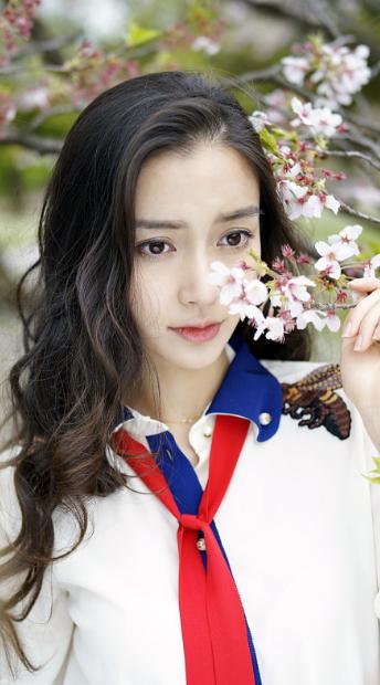 baby晒照撞脸黄晓明,baby撞脸李小璐