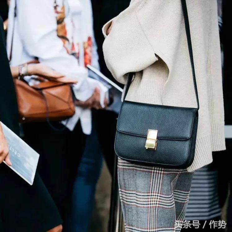 王菲最爱的Celine竟然改了Logo，这些爆款你可能再也买不到了！