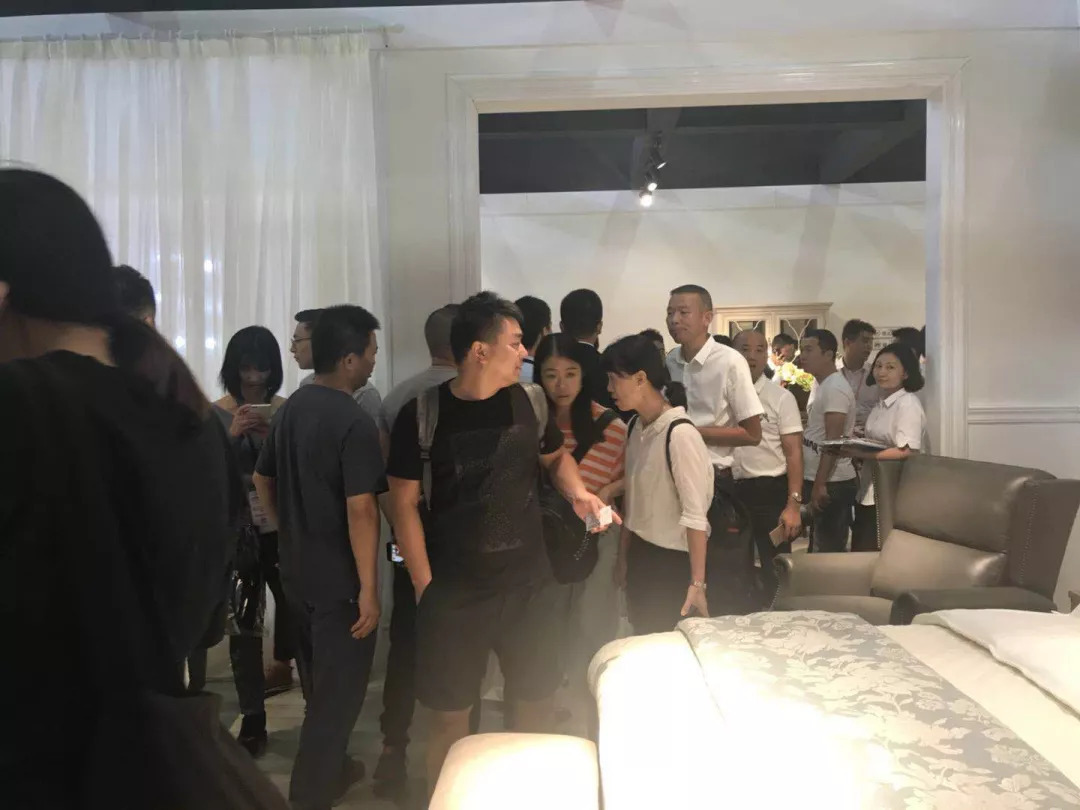 环美雷格西跟什么牌子一个档次,美国品牌环美雷格西家具的讲解