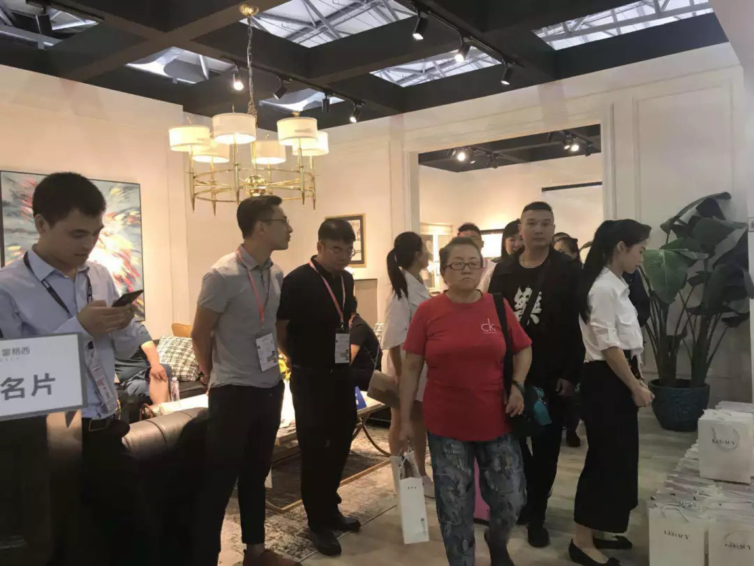 环美雷格西跟什么牌子一个档次,美国品牌环美雷格西家具的讲解