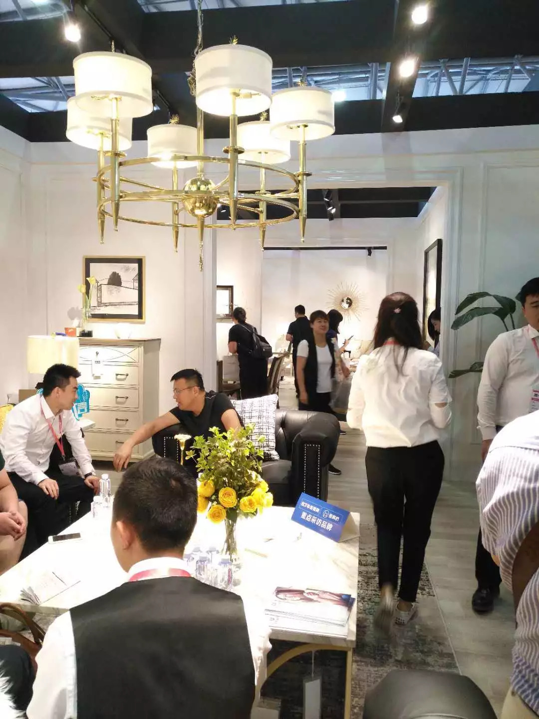 环美雷格西跟什么牌子一个档次,美国品牌环美雷格西家具的讲解