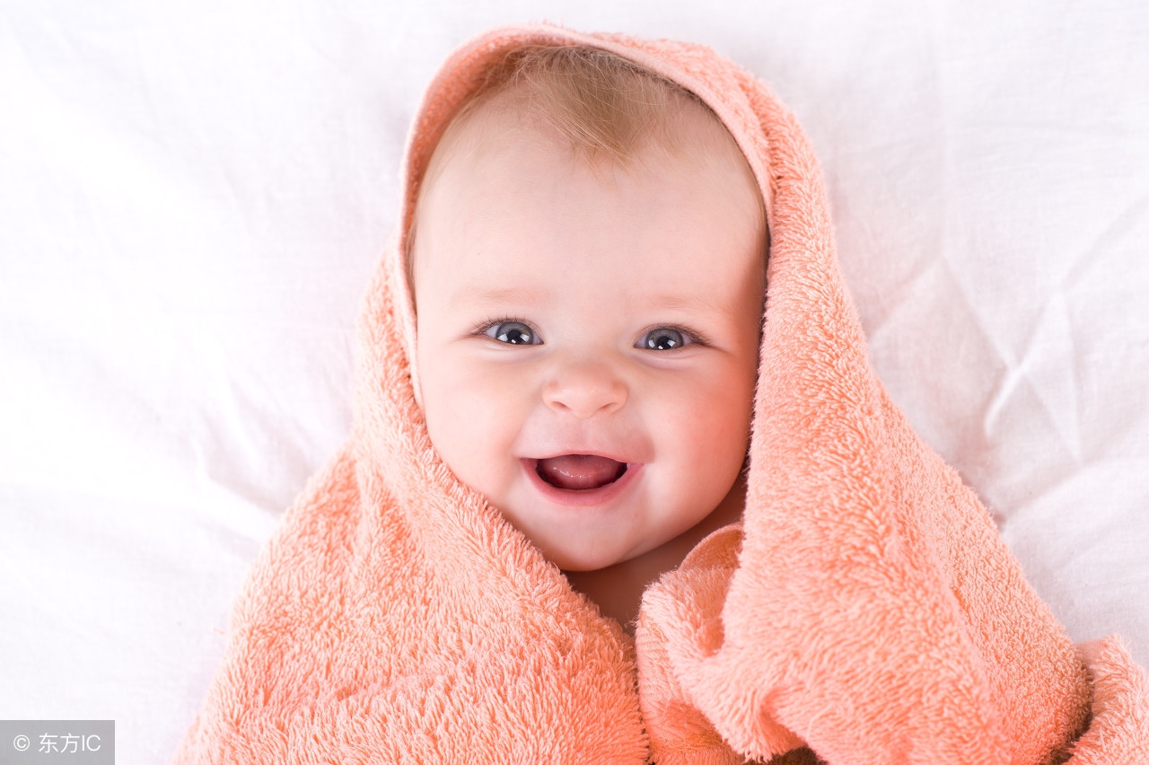 宝宝真假“斗鸡眼”怎么分辨？如何预防和治疗宝宝斗鸡眼？