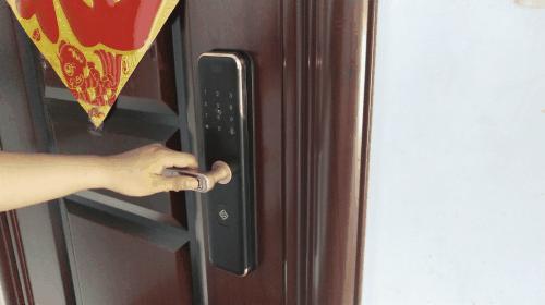 指纹锁真的安全吗细思极恐,指纹锁在防盗方面可靠吗