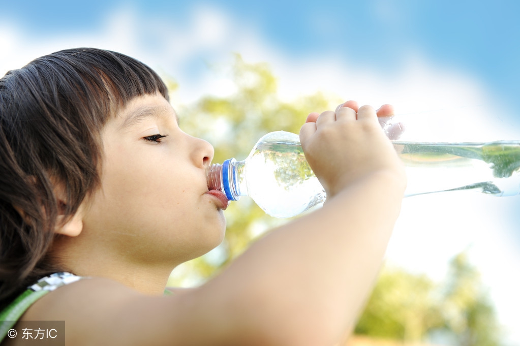 妈妈给儿子写的情书,妈妈给儿子写的一封信