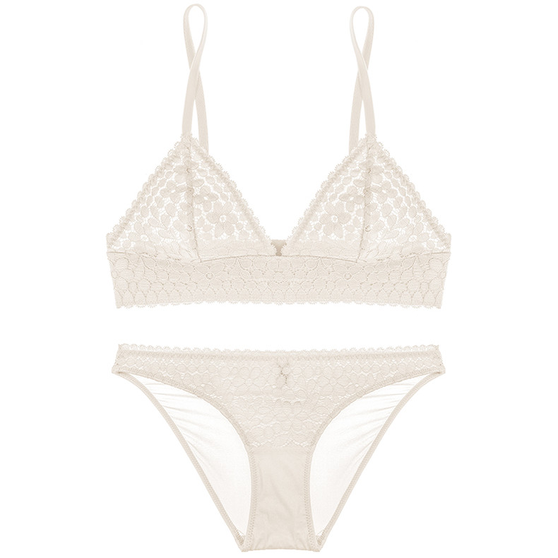 曼妙蕾丝浪漫气息十足,蕾丝精致又不失温柔浪漫的气息