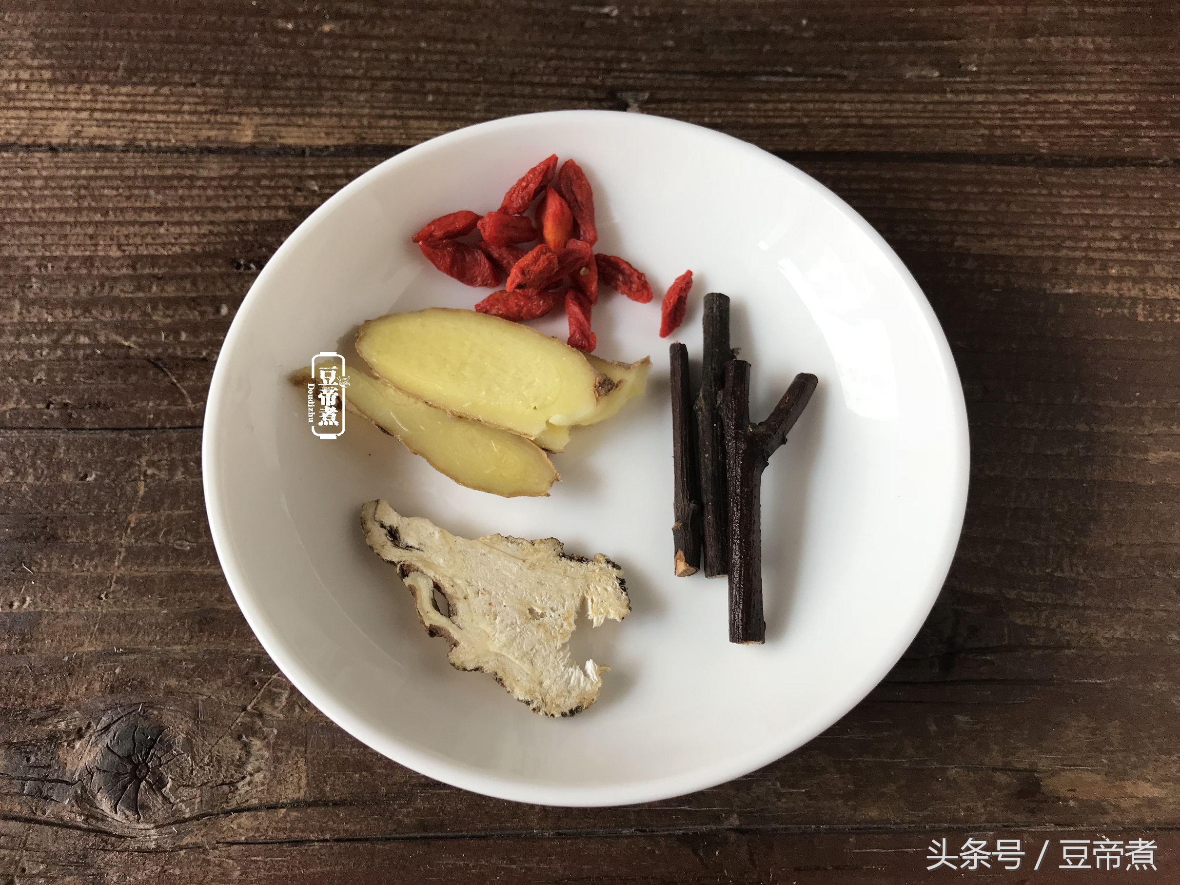 鱼汤怎么做才鲜美好喝,鱼汤怎么烧比较好喝