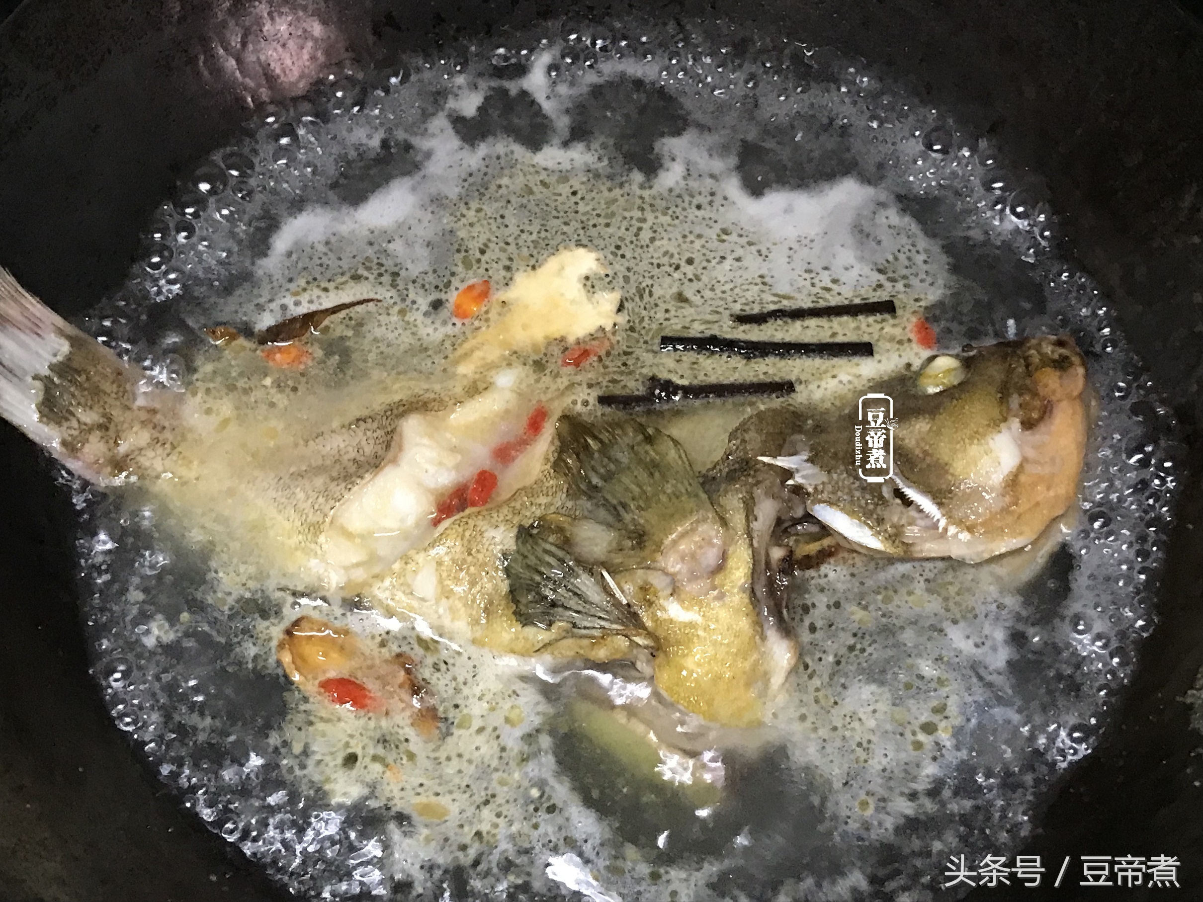 鱼汤怎么做才鲜美好喝,鱼汤怎么烧比较好喝