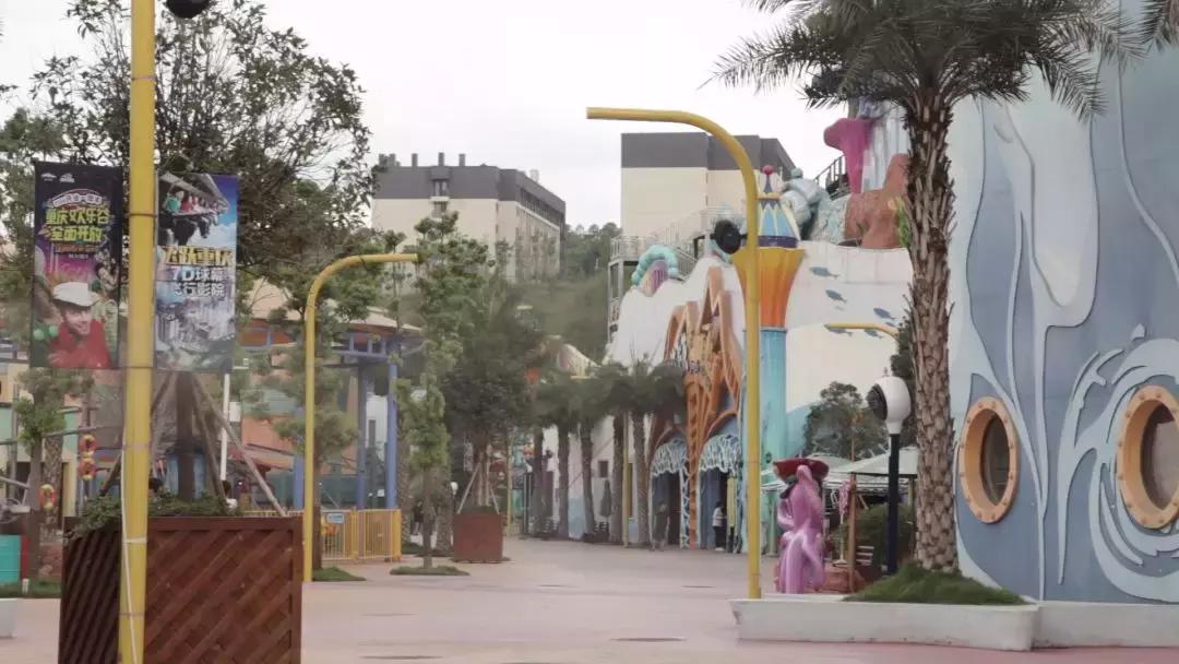 重庆欢乐谷好玩还是融创好玩,重庆欢乐谷好玩还是方特