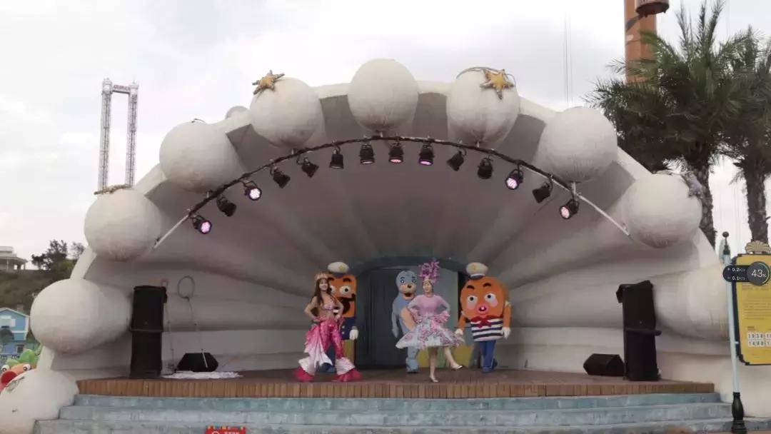 重庆欢乐谷好玩还是融创好玩,重庆欢乐谷好玩还是方特