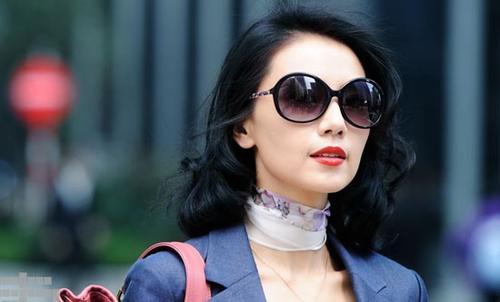 金所炫金裕贞红毯,金裕贞金所炫韩国人气