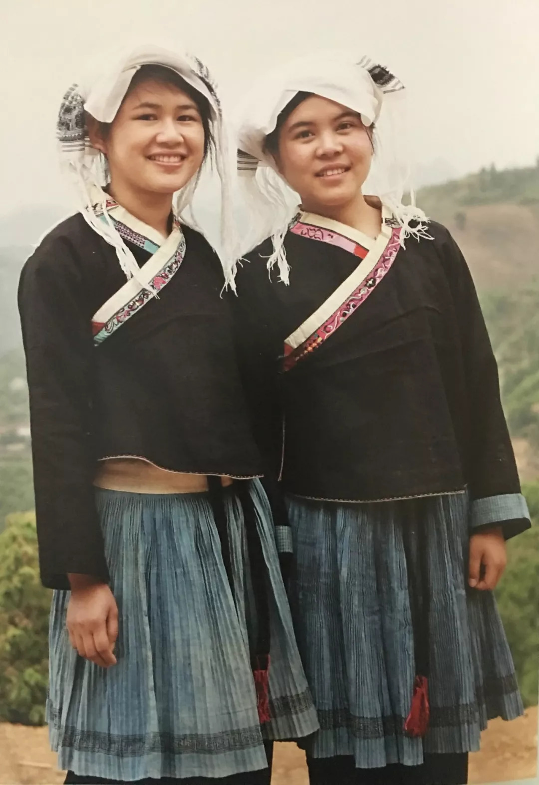 广西壮族服饰,广西百色壮族服饰