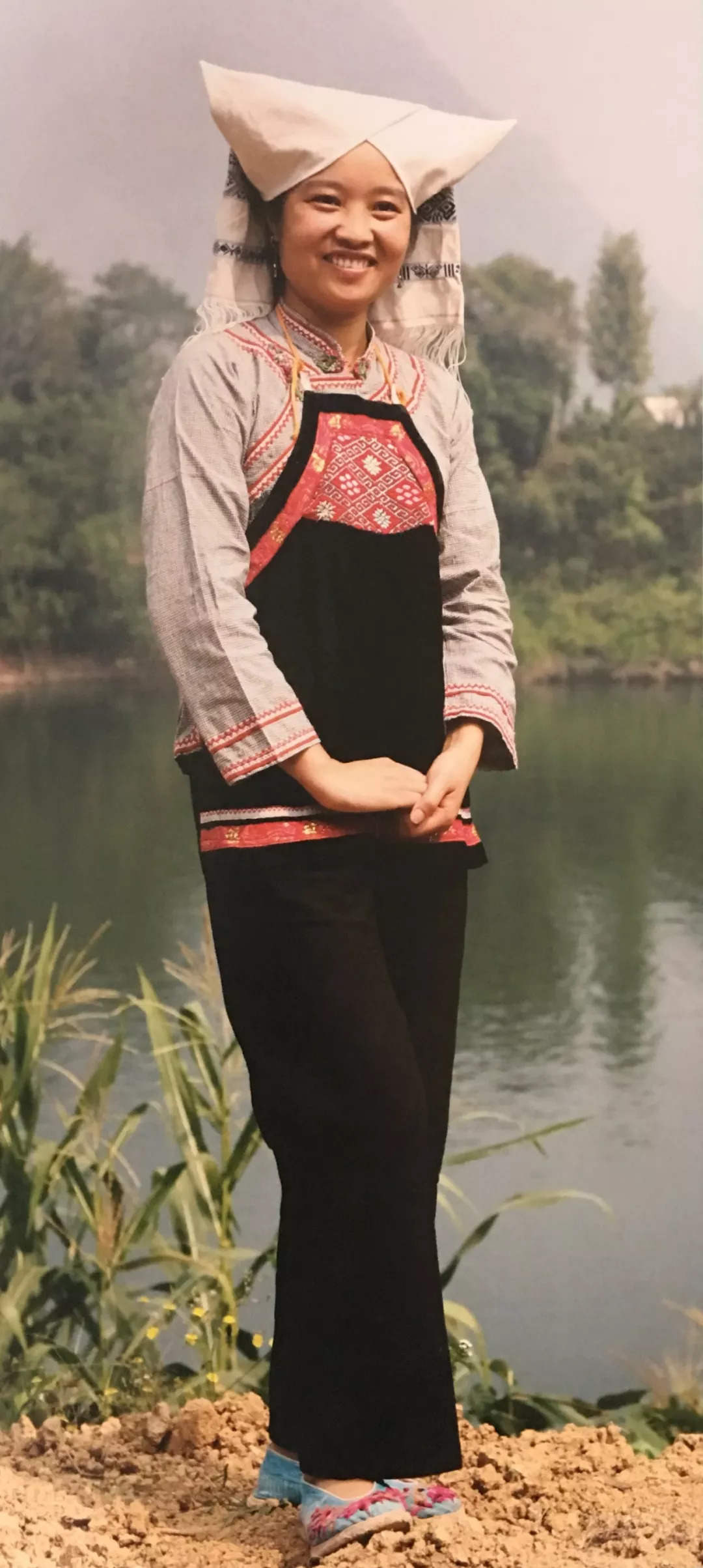 广西壮族服饰,广西百色壮族服饰