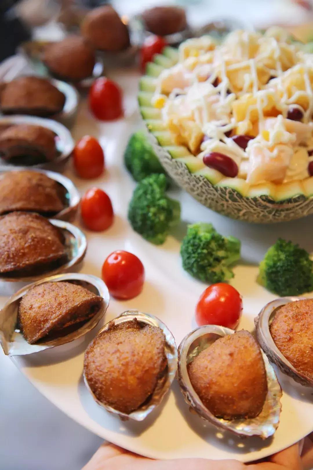 一千斤巨型龙虾,18斤巨型龙虾