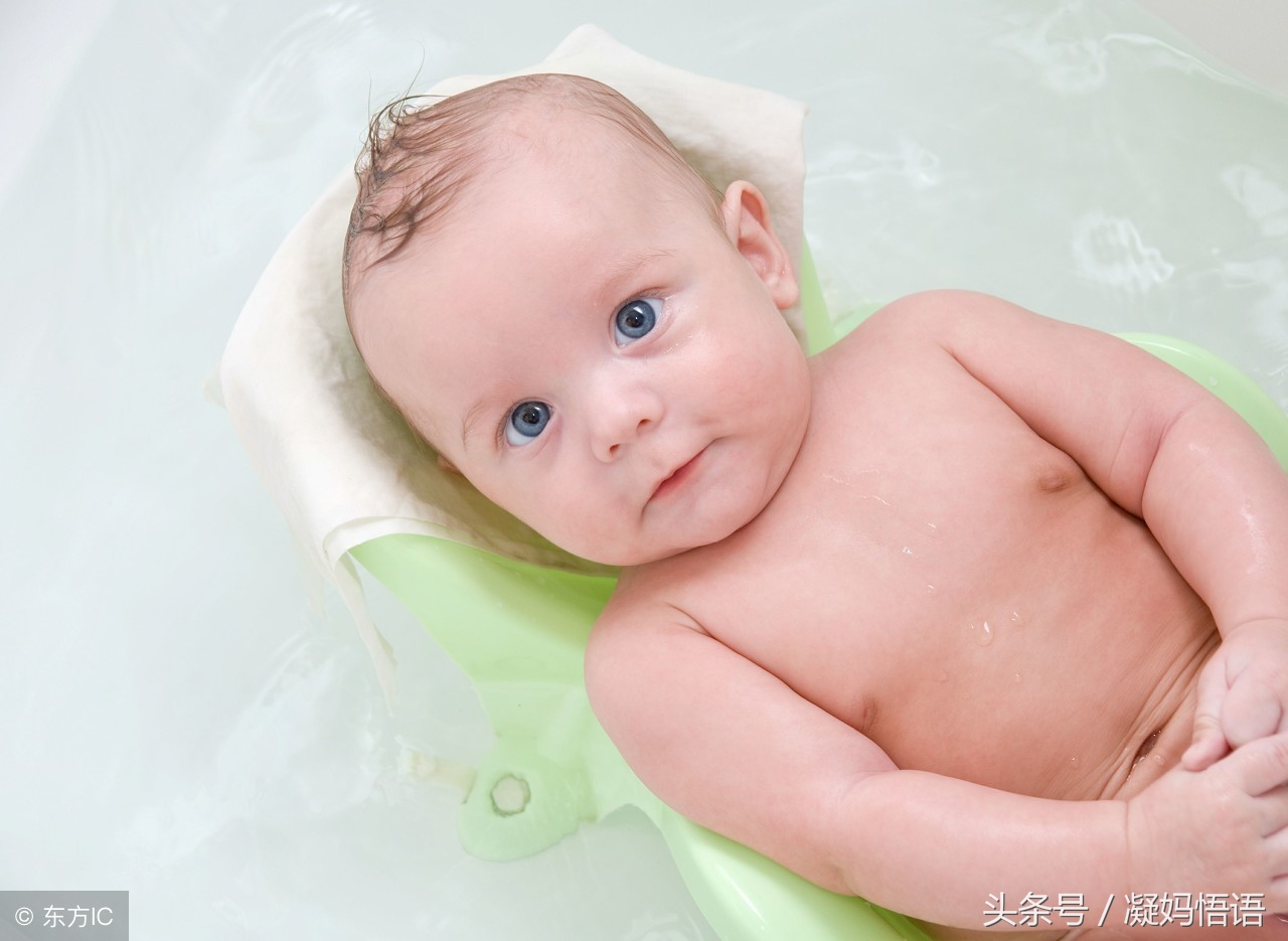 鼻子上有小白点一挤就出来了,刚出生的婴儿鼻子上有小白点