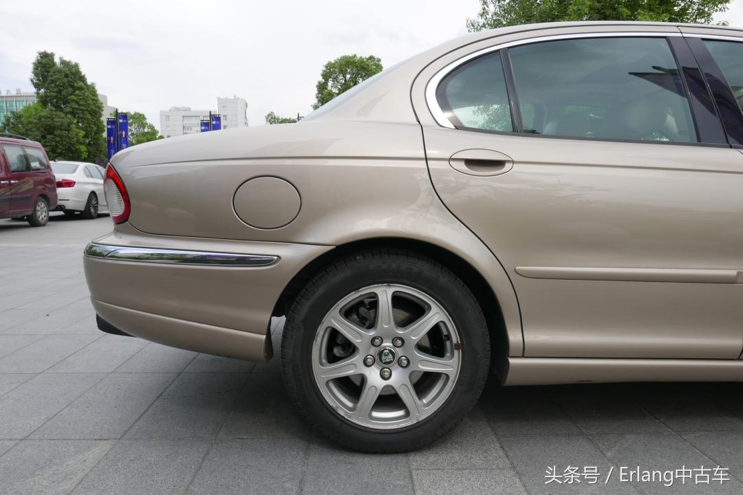 腔调与情怀彰显品位的奢华JAGUARX-TYPE