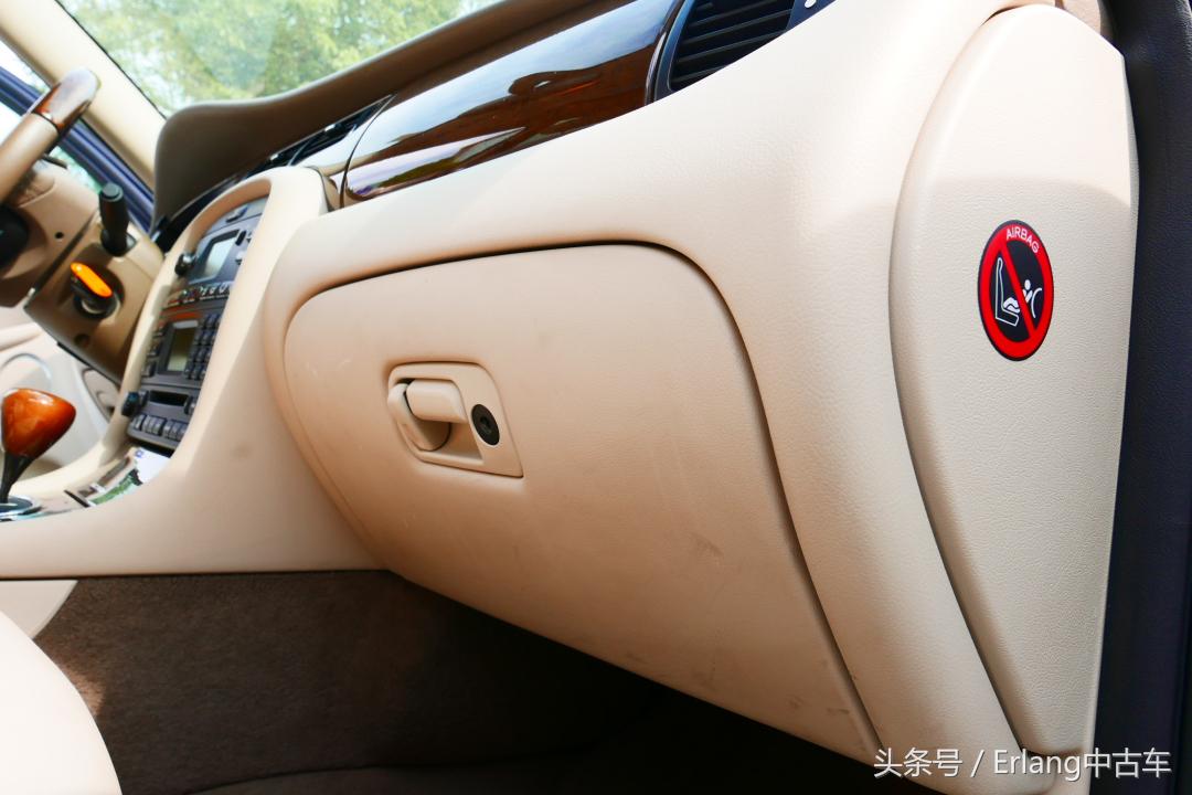 腔调与情怀彰显品位的奢华JAGUARX-TYPE