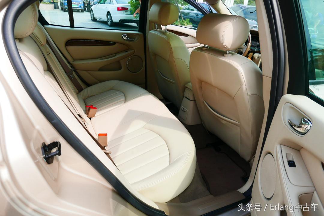 腔调与情怀彰显品位的奢华JAGUARX-TYPE